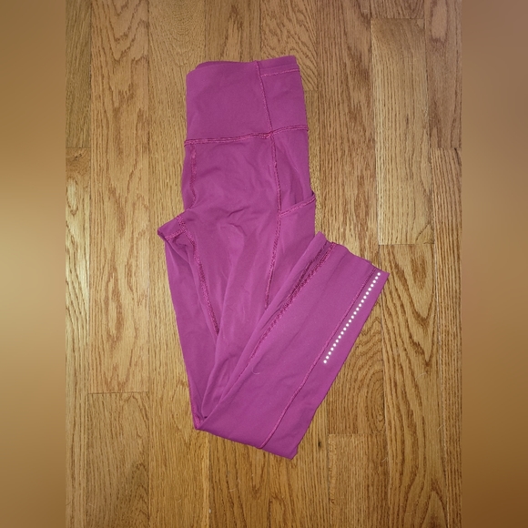 Lululemon Fast and Free Legging - Picture 3 of 3